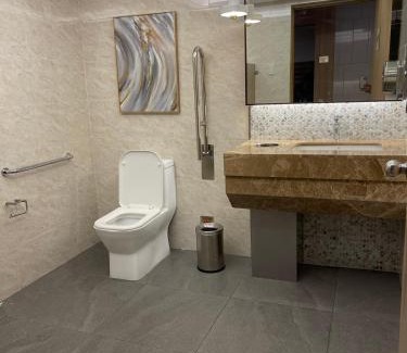Barangay 76 Apartment | Amour Staycation Shell residences