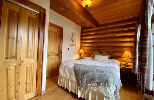 Saranac Lake Cabin | Ampersand Bay Resort