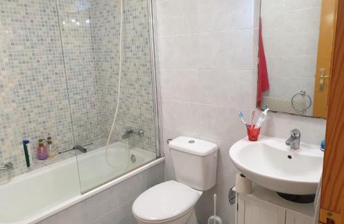 La Llosa Apartment | Amplio Apartamento 3Hb piscina bien equipado fácil aparcamiento parking opcional