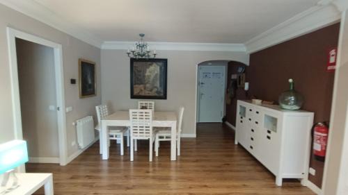 Aranjuez Apartment | Amplio Apto con patio privado