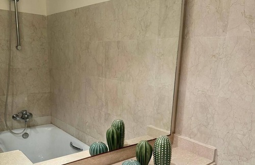 Vera Apartment | AMR Royal Agave