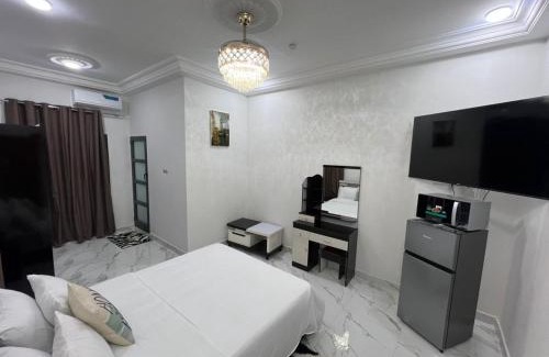 Brusubi Apartment | Amsterdam Luxury Plaza