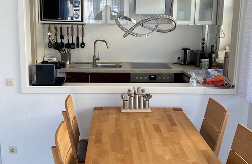 Schoenwald Apartment | An approximately 80m² apartment with a 40m² terrace and a great view