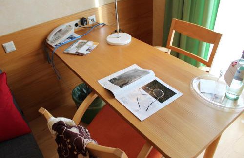 Luenen Hotel | An der Persiluhr Stadt-gut-Hotel