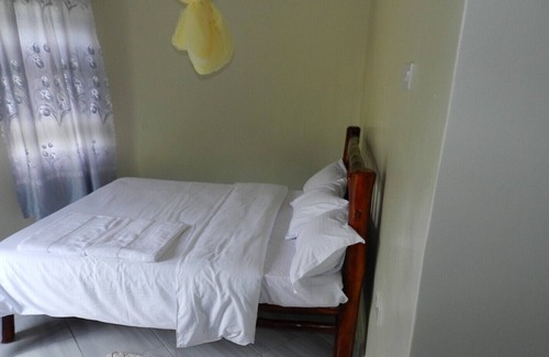 Kabale Cottage | An exclusive,romantic honeymoon,hideaway composed of secluded beautiful cottages