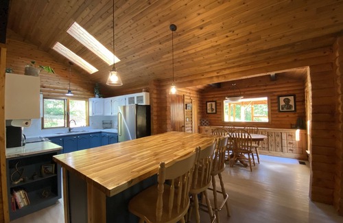 Vernon House | An Incredible log house just 15 mins from the hill that sit on 5 wooded acres!