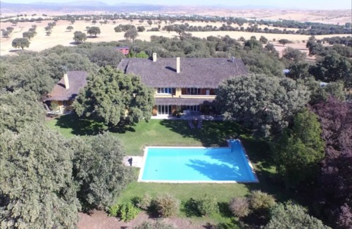 San Agustin del Guadalix House | AN OASIS IN MADRID