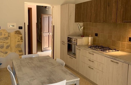 San Pietro Infine House | An oasis of peace among secular olive trees