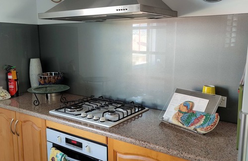 Goodwood Villa | An Oasis of privacy, space, convenience. Close to Mona, racecourse & Hobart CBD