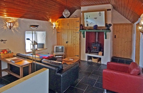 Banna House | An Tigh Beag - Two Bedroom House, Sleeps 6