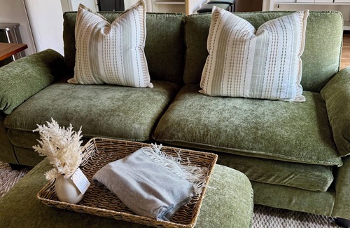 Rockbridge Baths Cabin | An Upscale Charming Couples Escape! Autumn Getaway with Hot Tub & Fire Pit !