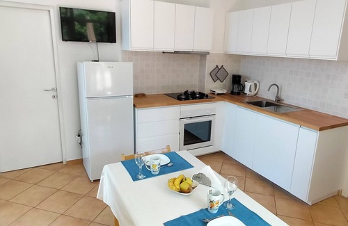 Susica Condo | An upscale vacation apartment with unbeatable views, right on the beach