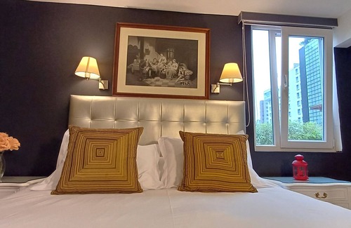 Miraflores House | Ana Frank Boutique Hotel
