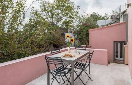 Plaka Apartment | Anafiotika residence Athens, by Cycladica