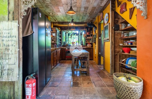 Ubud Villa | Anam Cara Villa, a stunning antique style & a nature sanctuary