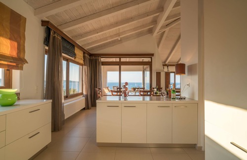 Argassi Apartment | Ananta Blue 3 Bedroom Apartment full Sea View