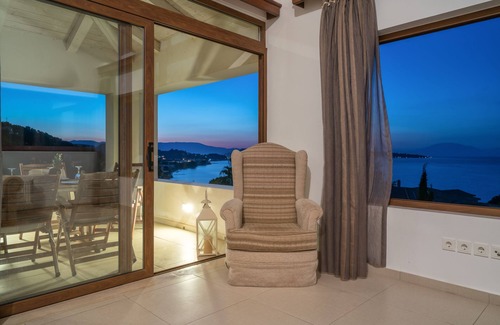 Argassi Apartment | Ananta Blue 3 Bedroom Apartment full Sea View
