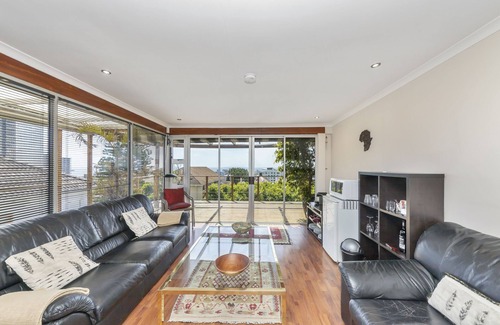 Three Anchor Bay House | Anchor Bay Workation