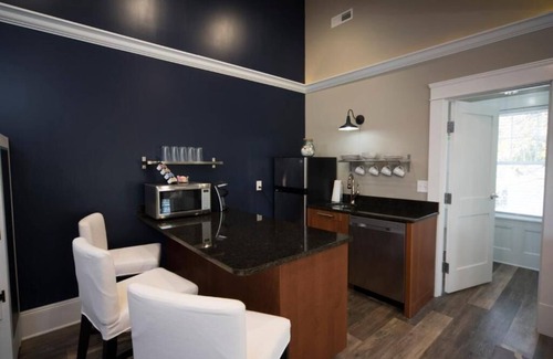 Put-in-Bay Hotel | Anchor Inn Boutique Hotel