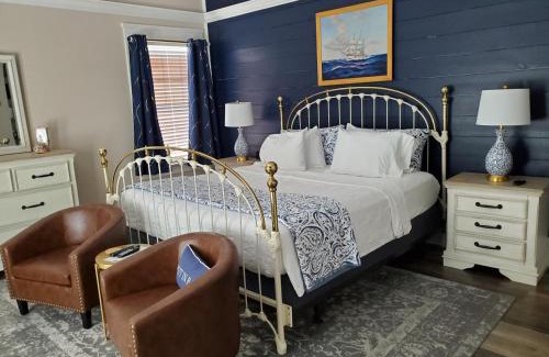 Put-in-Bay Hotel | Anchor Inn Boutique Hotel
