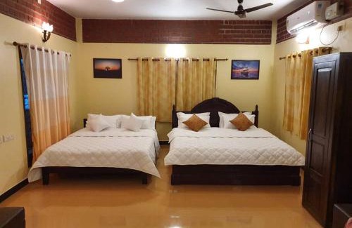 Mahabalipuram Beach Villa | Anchorage - Mesmerizing villa with lawn, BB court