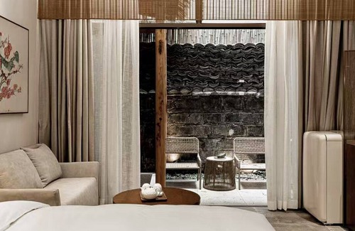Chengdu City Centre Hotel | Ancient Charm Inn Chengdu