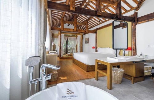 Chengdu City Centre Hotel | Ancient Charm Inn Chengdu