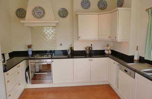 Funchal Villa | Ancoradouro – charming 4-bed villa with private pool, air conditioning & tennis court