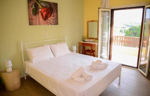 Marathias Apartment | Andri House