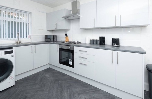 Anfield House | Anfield Escape – Sleeps 9