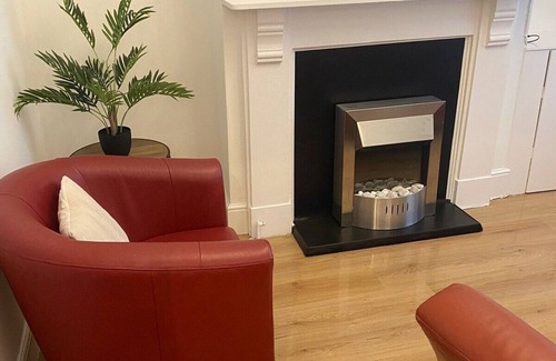 Anfield House | Anfield Haven for 6, free parking