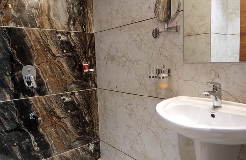 Amreli Hotel | Angel Lords Eco Inn Amreli