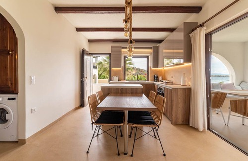 Kontos Apartment | Angela's House Luxury Apartment With Breathtaking sea View!