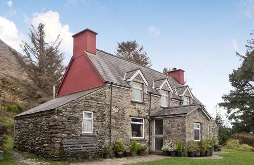Lauragh Ski Chalet | Angelas Farmhouse Beara