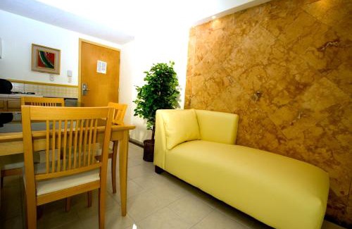 Ricardo Flores Magon Hotel | Angeles Suites & Hotel