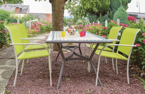 Le Beny Bocage House | Angenemhes vacation home for family vacation in Normandy.