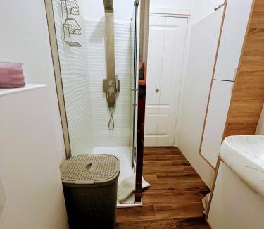 Angera Apartment | Angera Via Roma