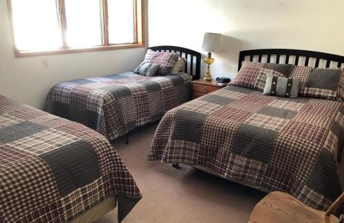 Rhodes House | Anglers Retreat