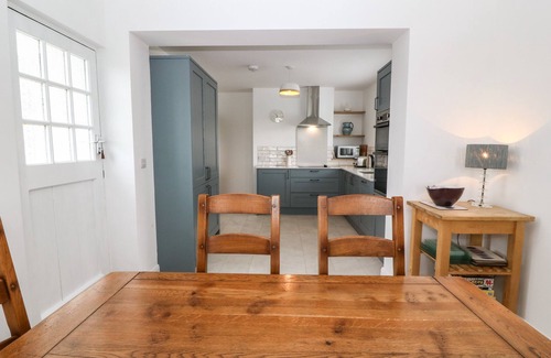 Aberdaron House | ANGORFA, family friendly, country holiday cottage in Aberdaron