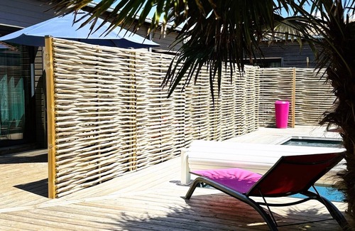 Angoulins House | Angoulins 60m2 house heated pool 2 bedrooms 80m from the sea