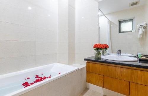 Tinh Gia Hotel | Anh Phát Resort