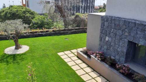 Zafferana Etnea Bed & Breakfast | Anna & Alfredo bed and breakfast