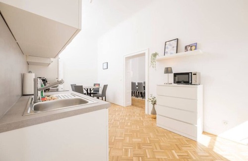 Gries Apartment | Anna and Friends Top 8