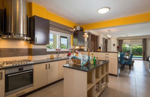 Kato Galatas Villa | Anna Boutique Villa