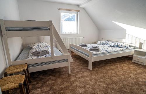 Comiat Apartment | Anna Guesthouse