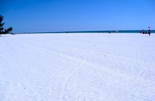 Bradenton Beach Apartment | Anna Maria Island Retreat