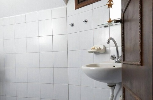 Agia Paraskevi House | Anna Traditional Apartments