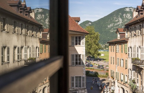 Annecy Old Town Apartment | Annecy Historical Center - 165 square meter - 3 bedrooms & 3 bathrooms