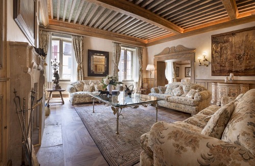 Annecy Old Town Apartment | Annecy Historical Center - 165 square meter - 3 bedrooms & 3 bathrooms