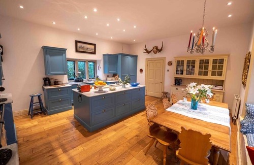 Scunthorpe Other | Annex Suite: Sleeps 2